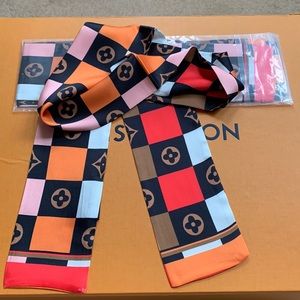 Twilly Silk Scarf set